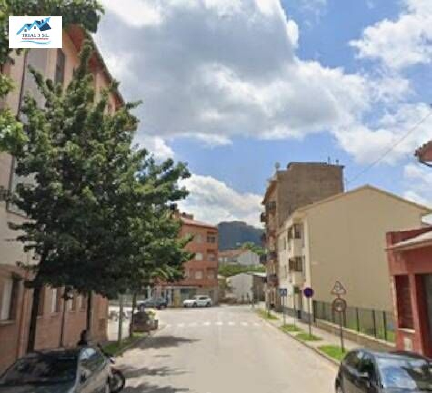  till salu parkering Olot Garrotxa 1