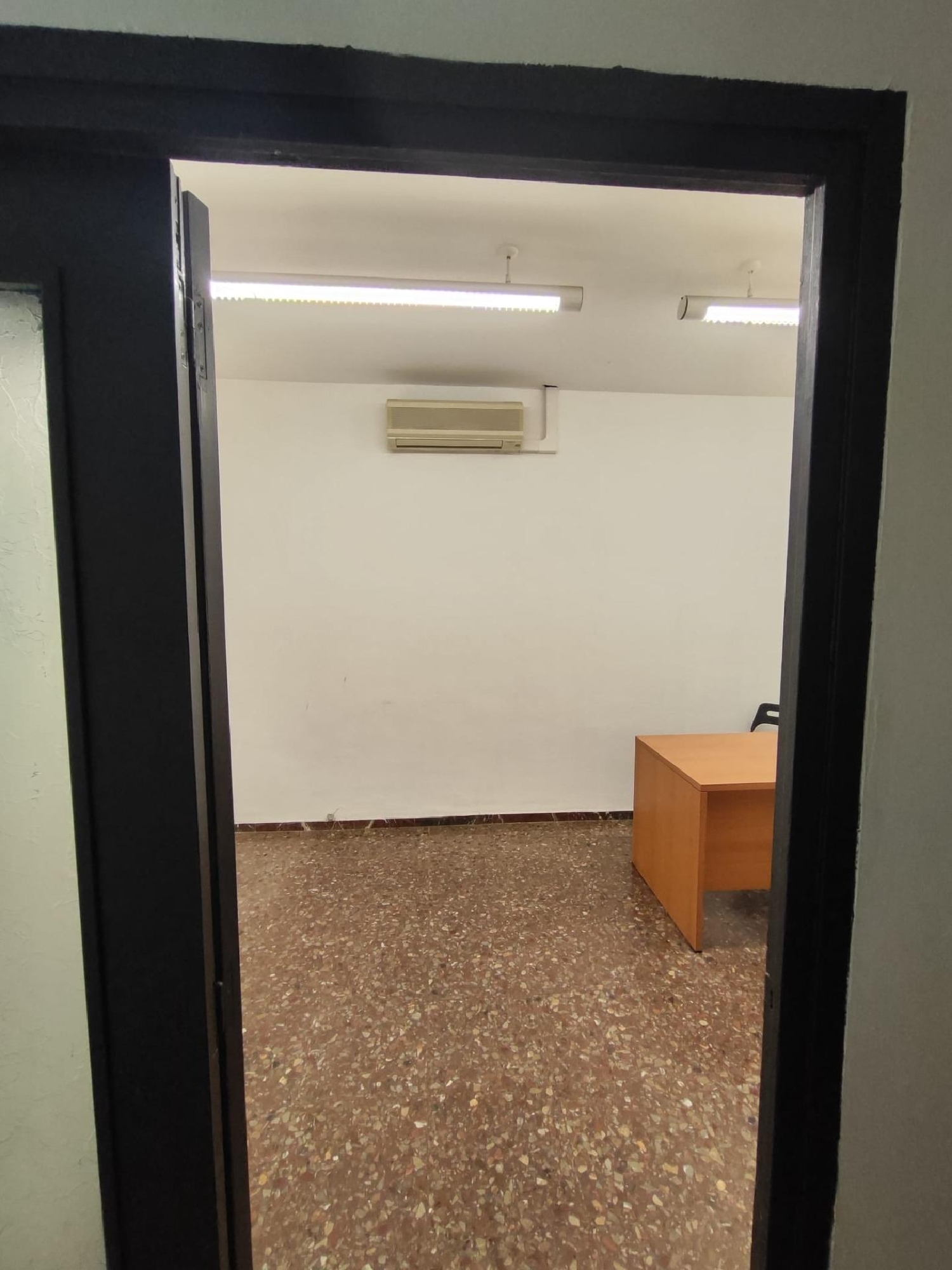 till salu lokal Barriada Les Tres Creus Bages 6