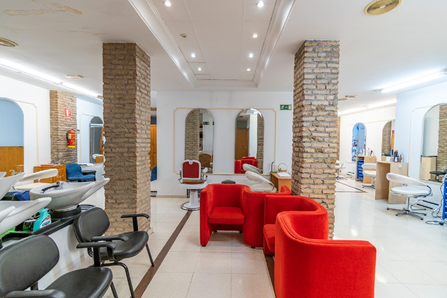  en venta local Barrio De Granada Alacantí 2