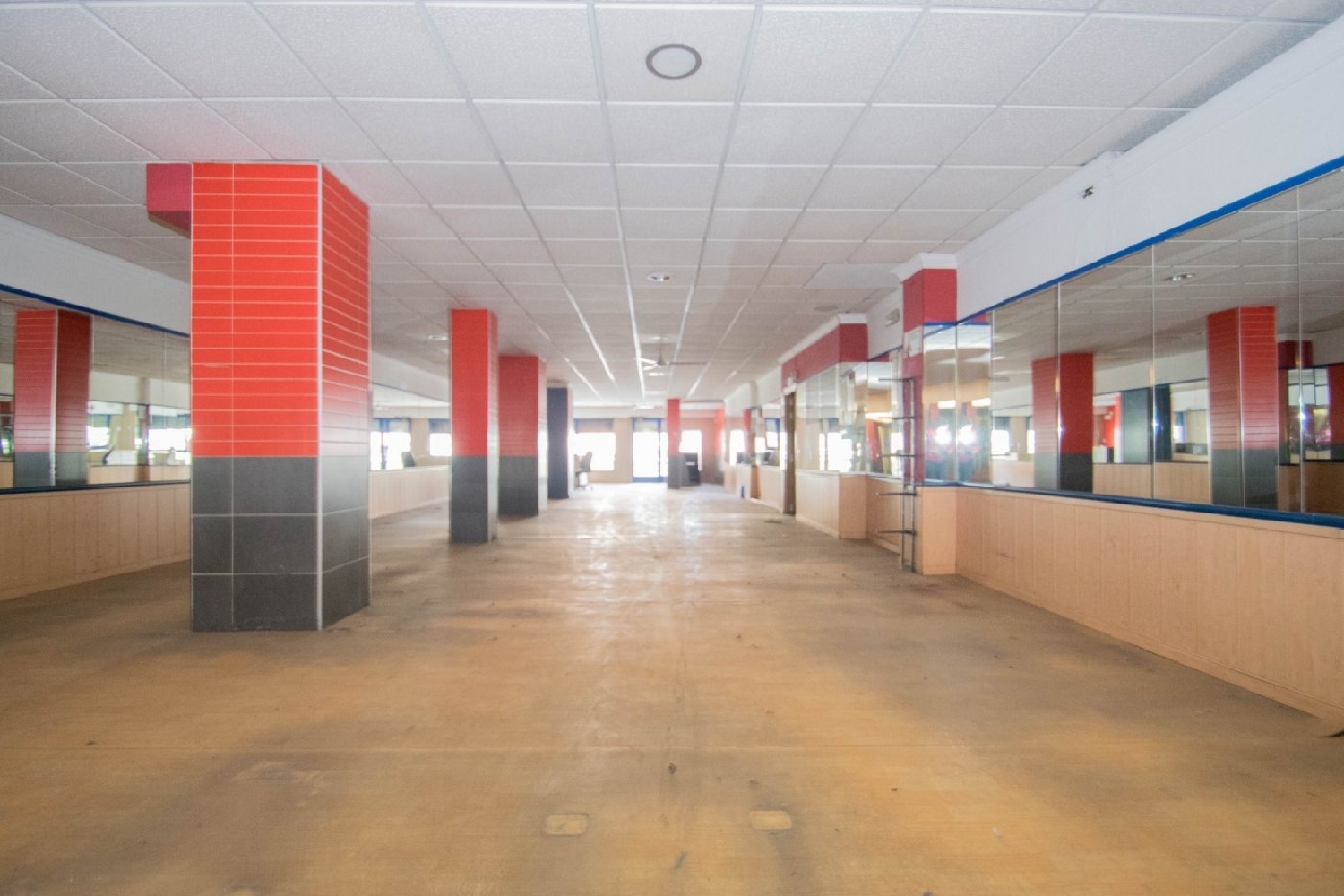  for sale commercial premise Barrio De Granada Alacantí 1