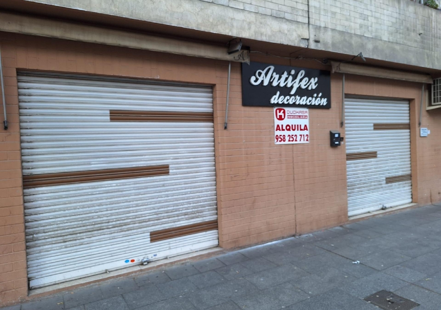  till salu lokal Barrio De Granada Alacantí 2