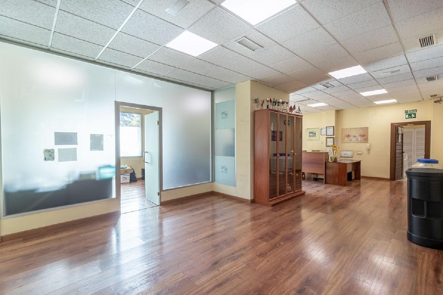 te koop bedrijfsruimte Barrio De Granada Alacantí 2