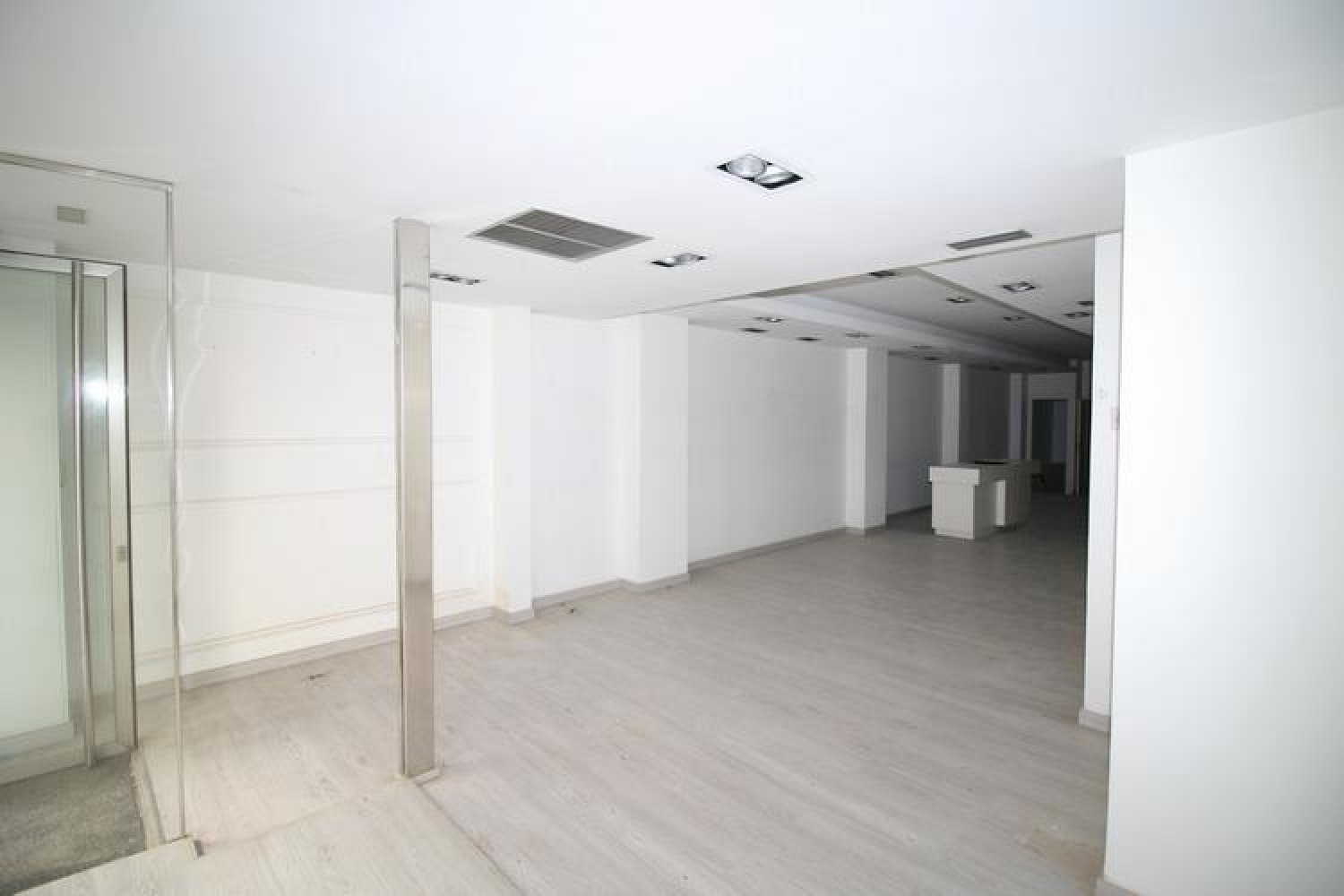  for sale commercial premise Barrio De Granada Alacantí 8