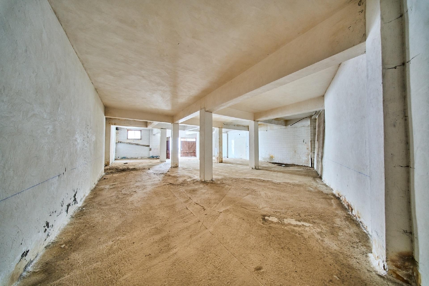  till salu lokal Baza Baza 5