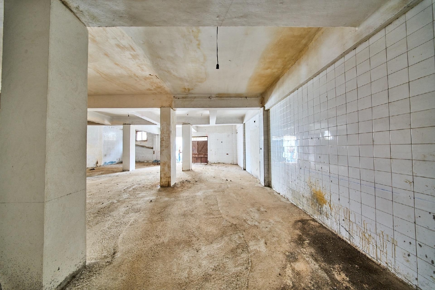  till salu lokal Baza Baza 7