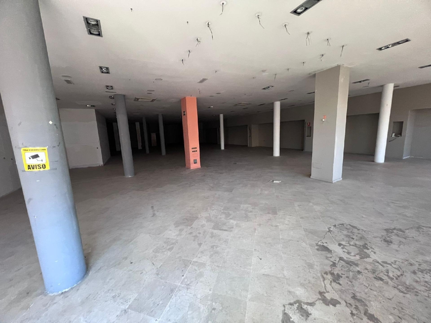 for sale commercial premise Dos Hermanas Málaga-Costa Del Sol 2