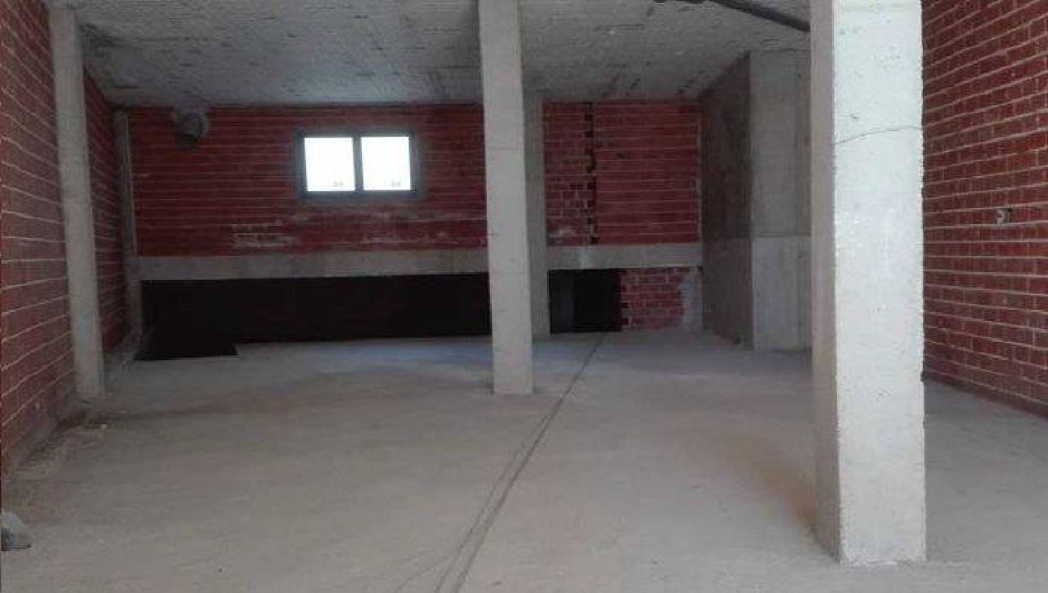  for sale commercial premise Lugo De Llanera Oviedo 4