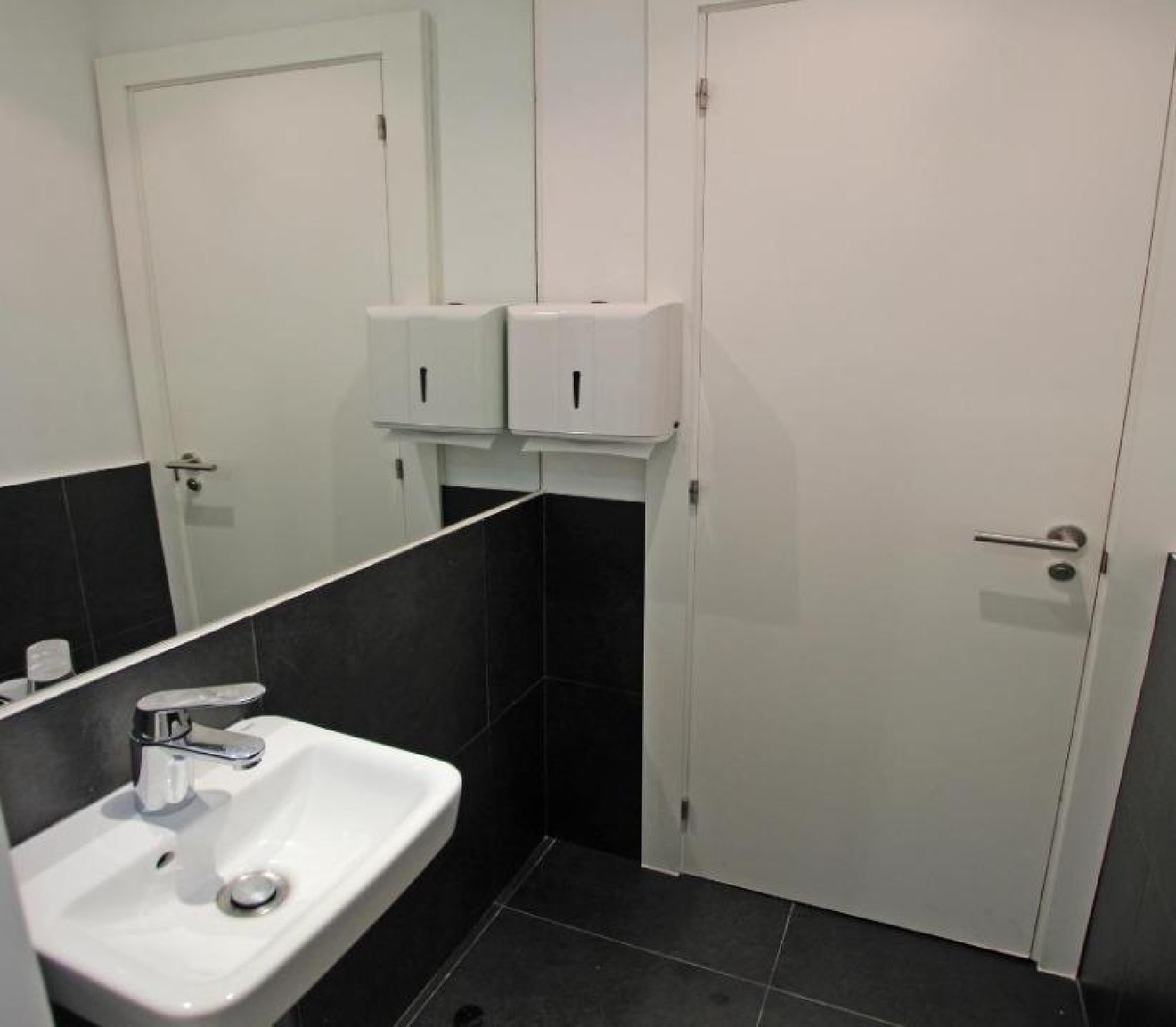  en venta local Madrid Valle Del Almanzora 7