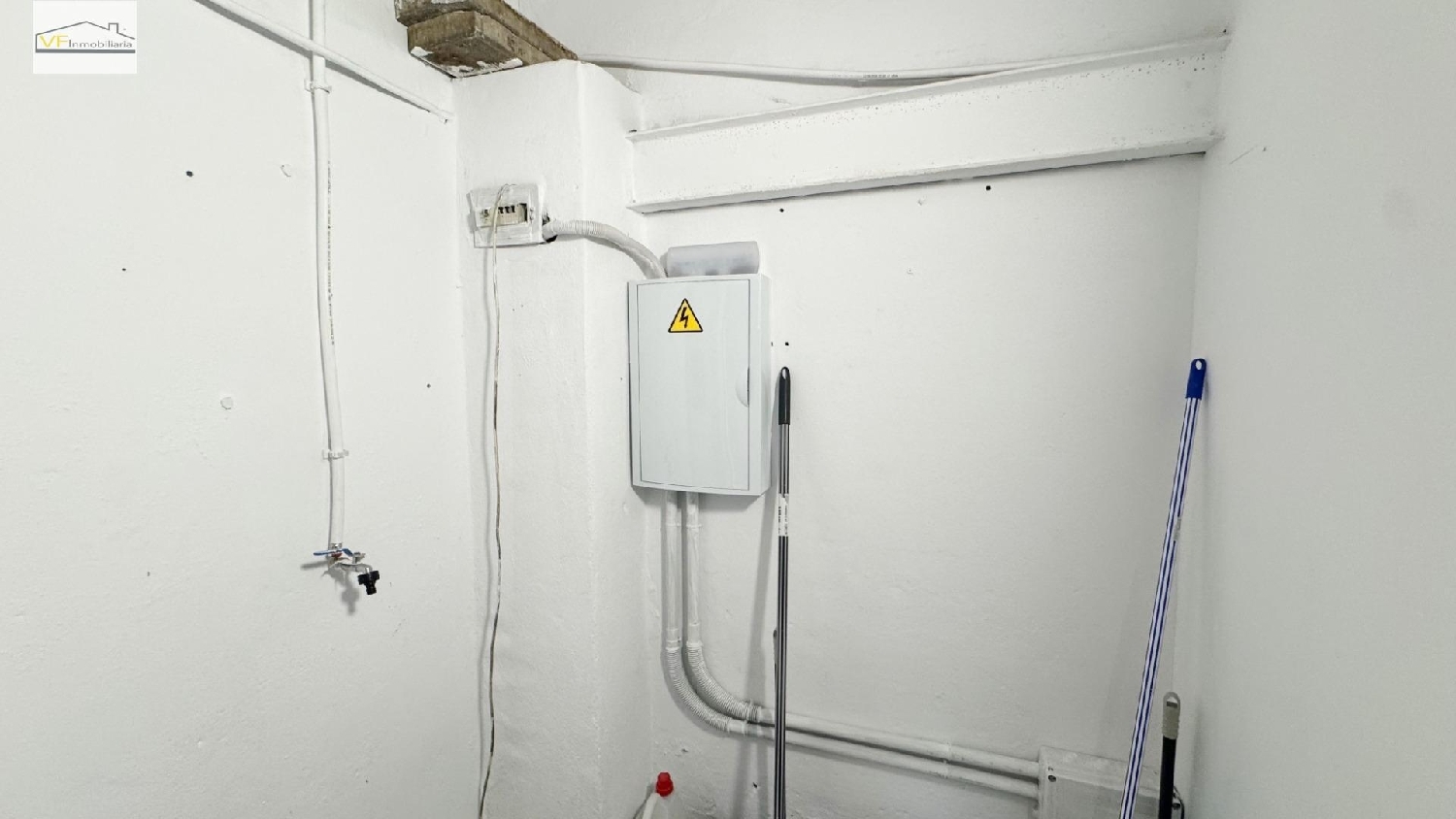  till salu lokal Málaga Del Fresno Campiña 8