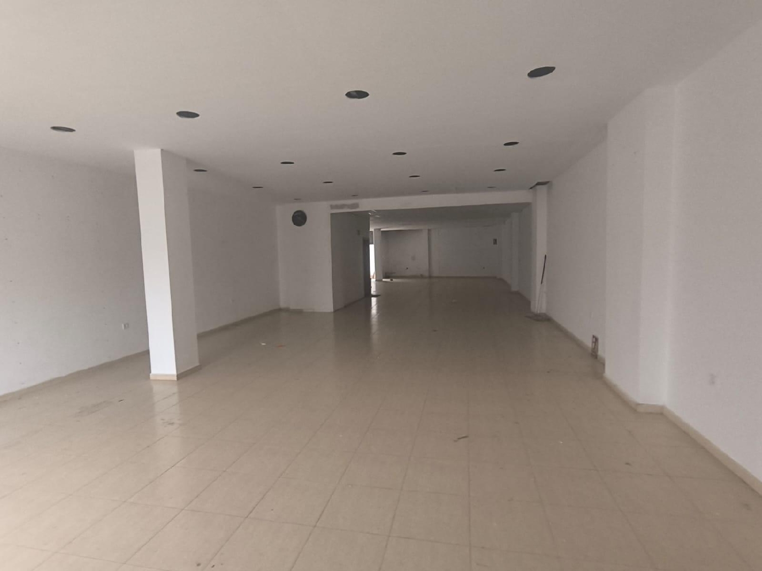  en venta local Manresa Bages 5