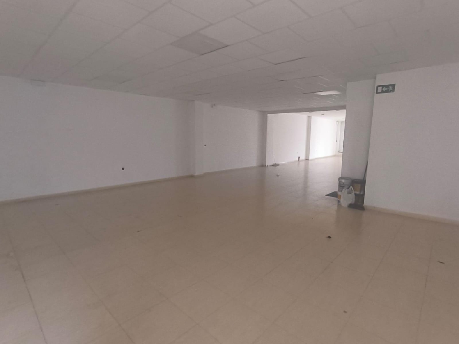  en venta local Manresa Bages 2