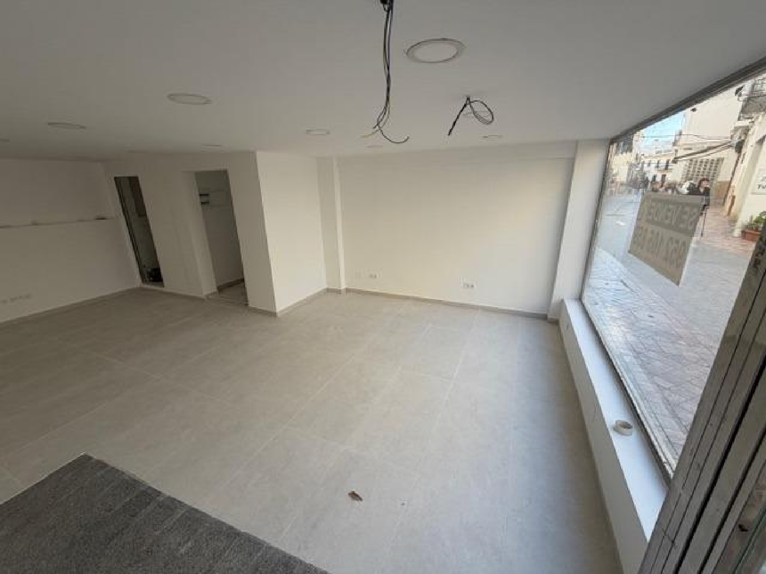  till salu lokal Nerja Axarquía 7