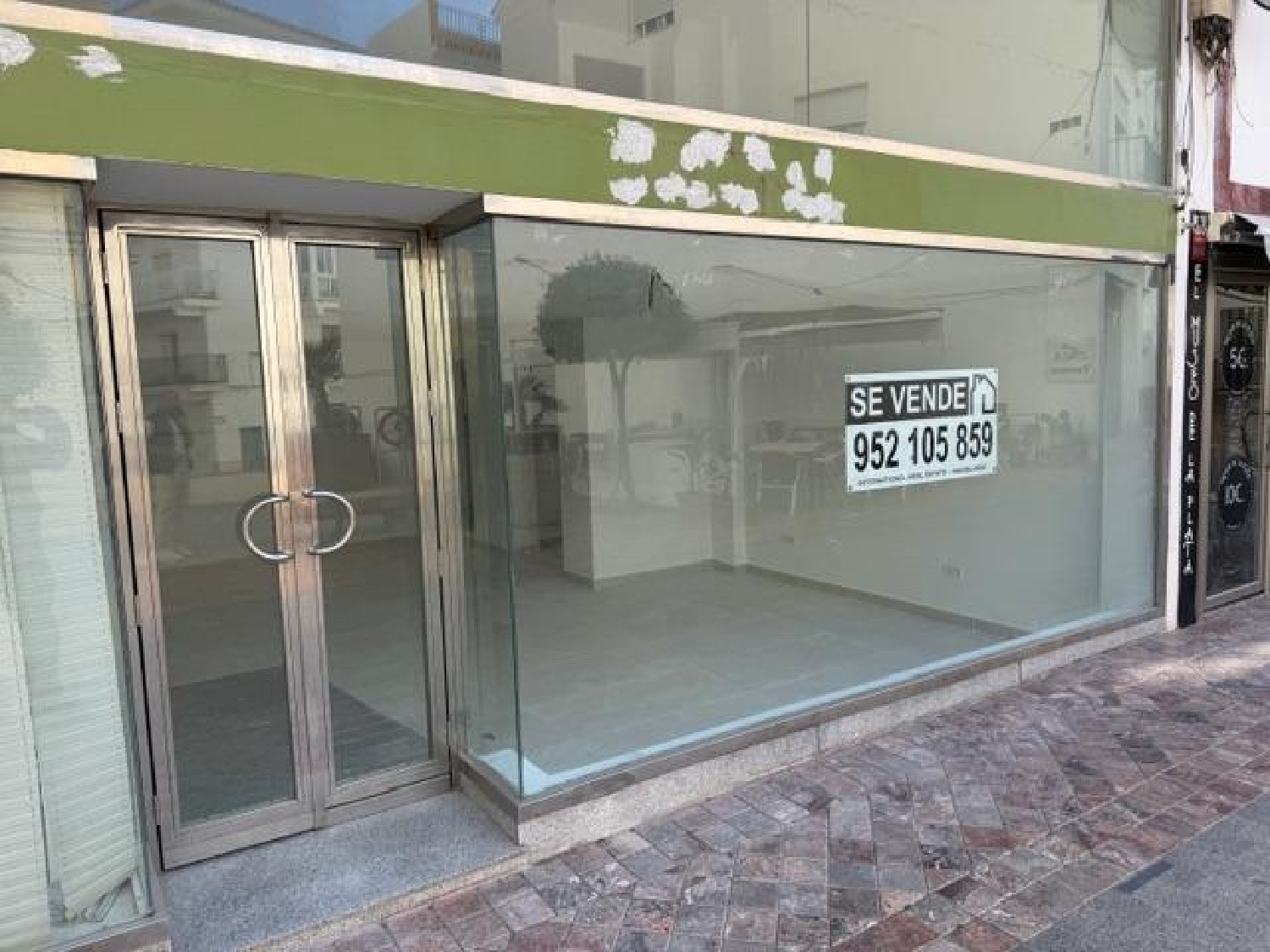  till salu lokal Nerja Axarquía 3