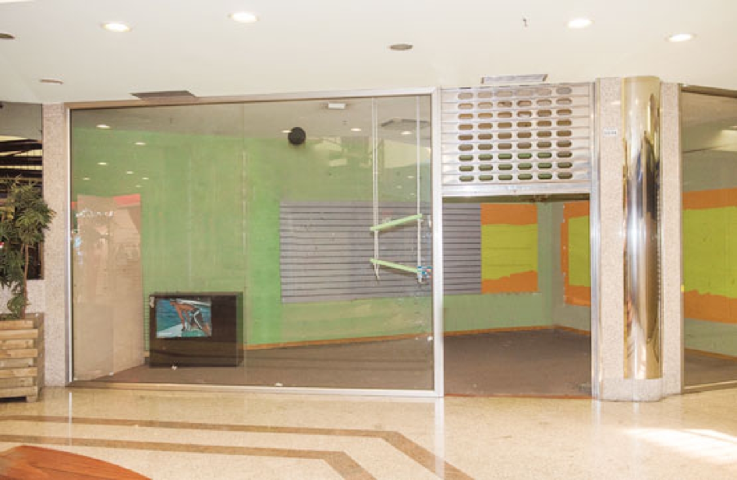  en venta local Nigrán Vigo 7