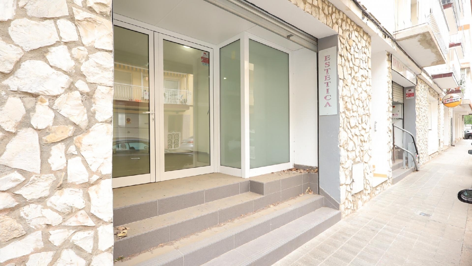  for sale commercial premise Roses Alt Empordà 1