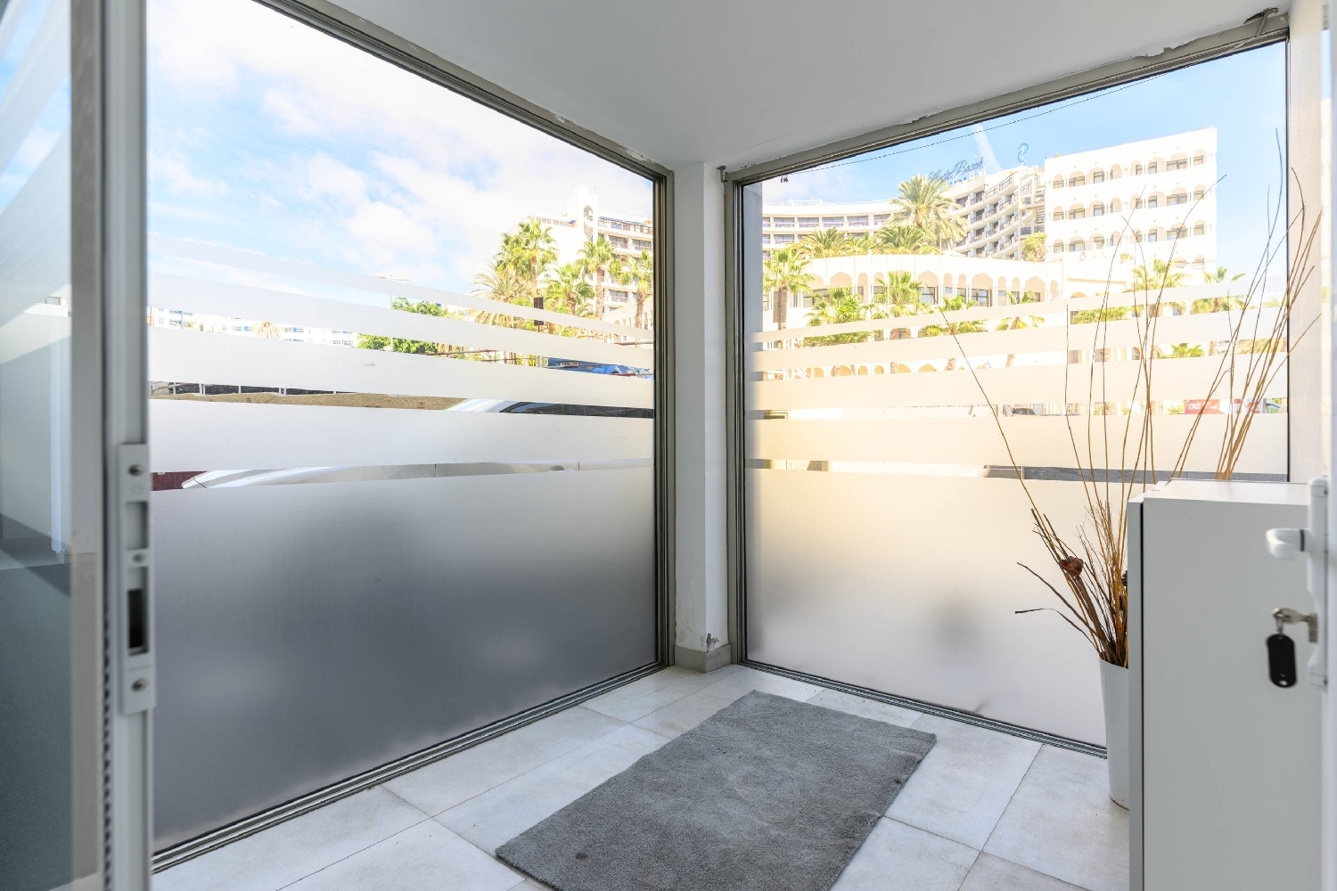  en venta local San Bartolomé De Tirajana Área Sur 7