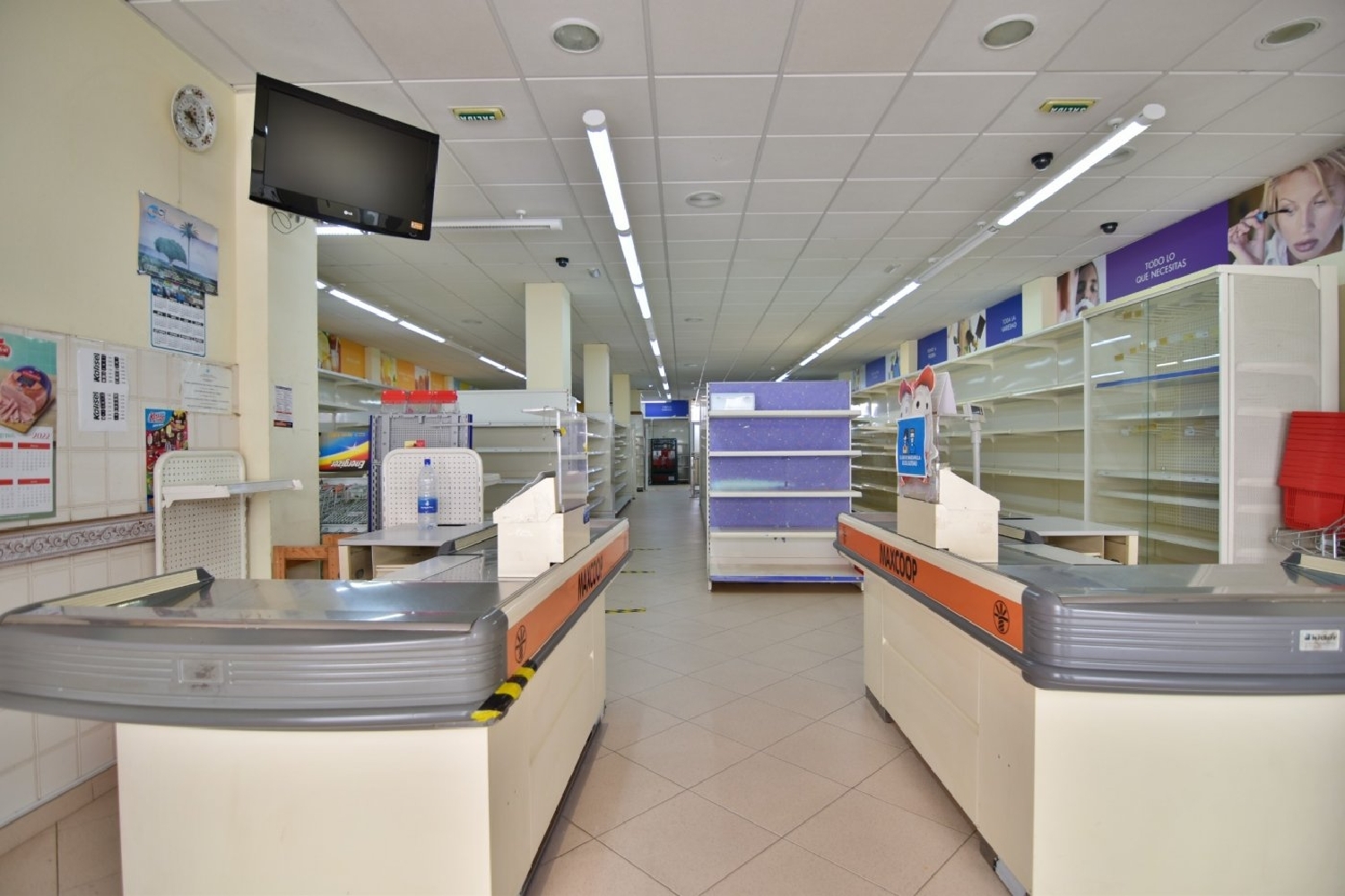  te koop bedrijfsruimte Santa Lucia De Tirajana Área Sur 3