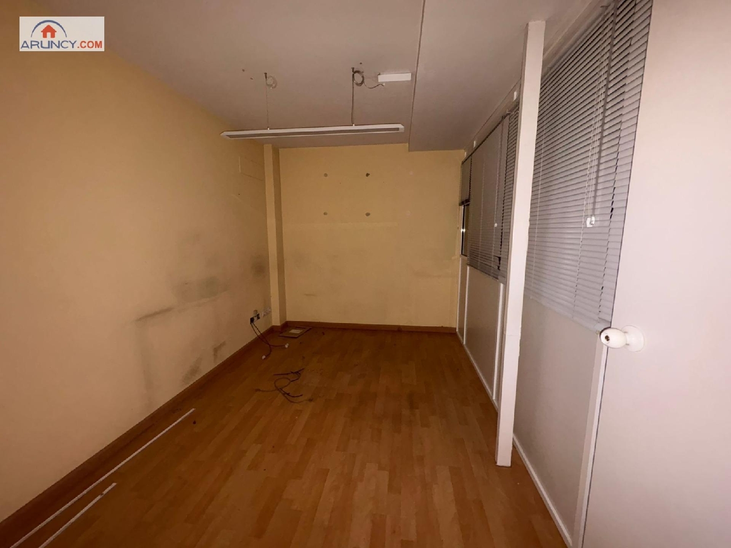  till salu lokal Sevilla La Nueva Sur 8