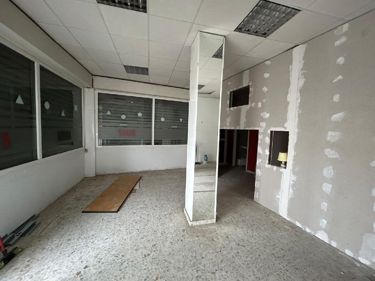  till salu lokal Sevilla La Nueva Sur 3