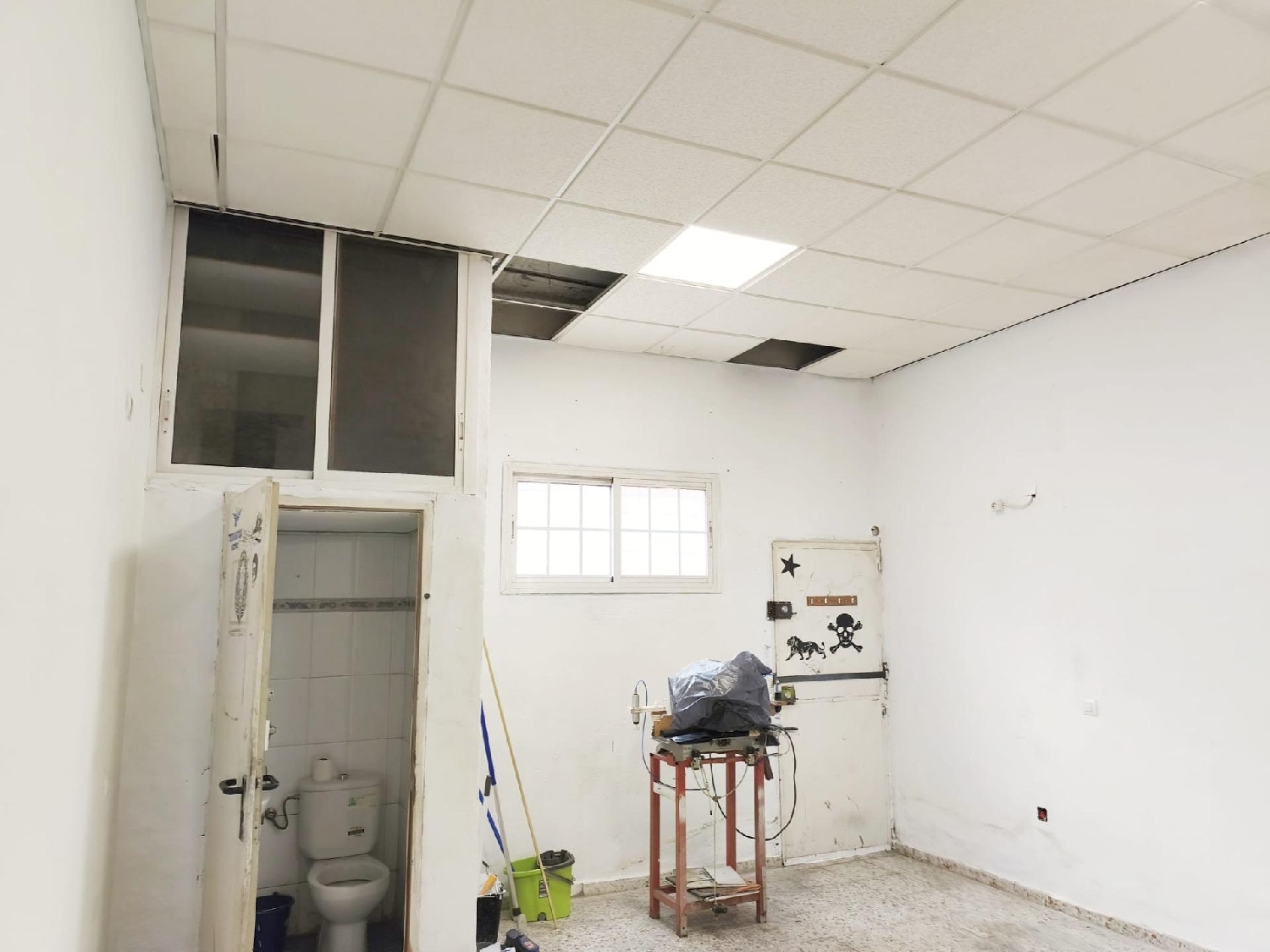  à vendre local commercial Sevilla La Nueva Sur 6