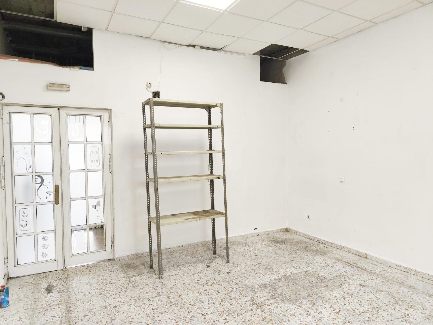  à vendre local commercial Sevilla La Nueva Sur 2