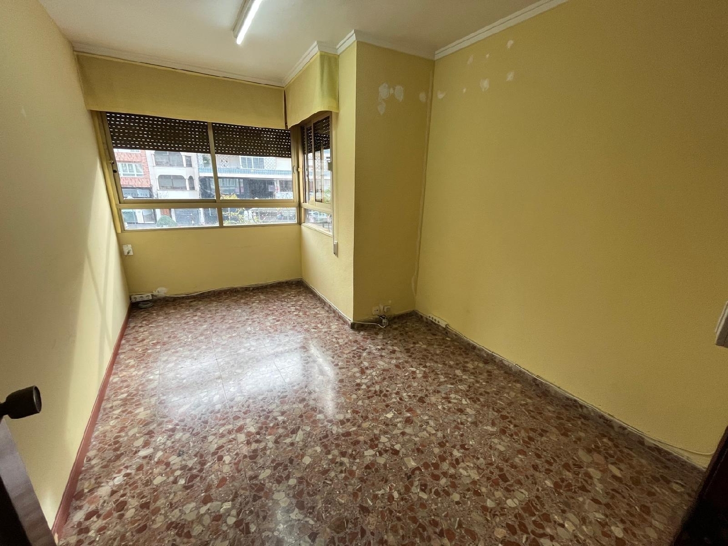  till salu lokal Tavernes De La Valldigna Safor 3