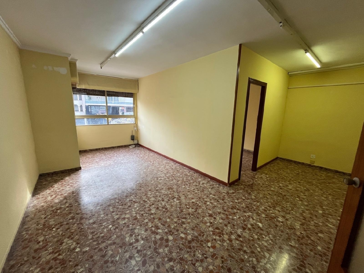  till salu lokal Tavernes De La Valldigna Safor 1