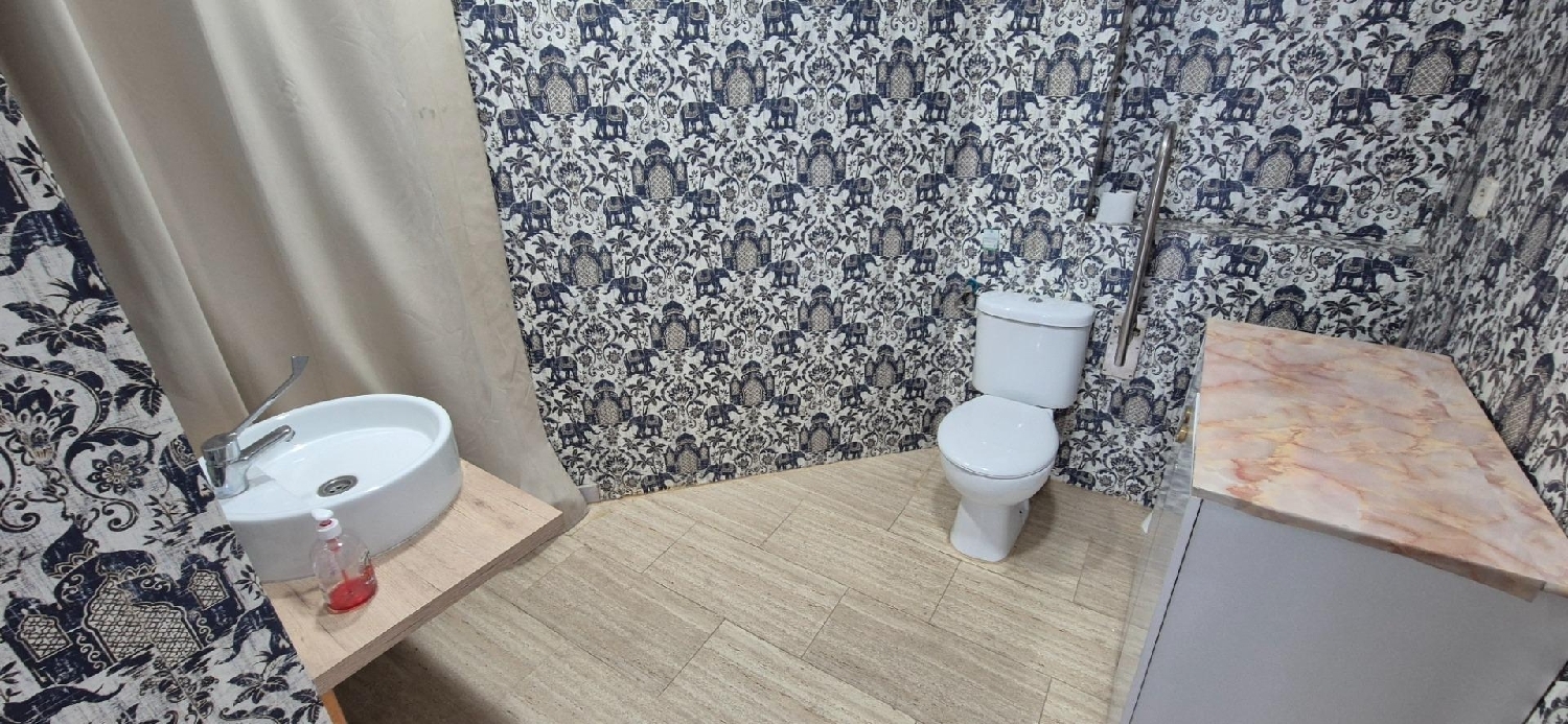  à vendre local commercial Valencia De Las Torres Campiña Sur 2