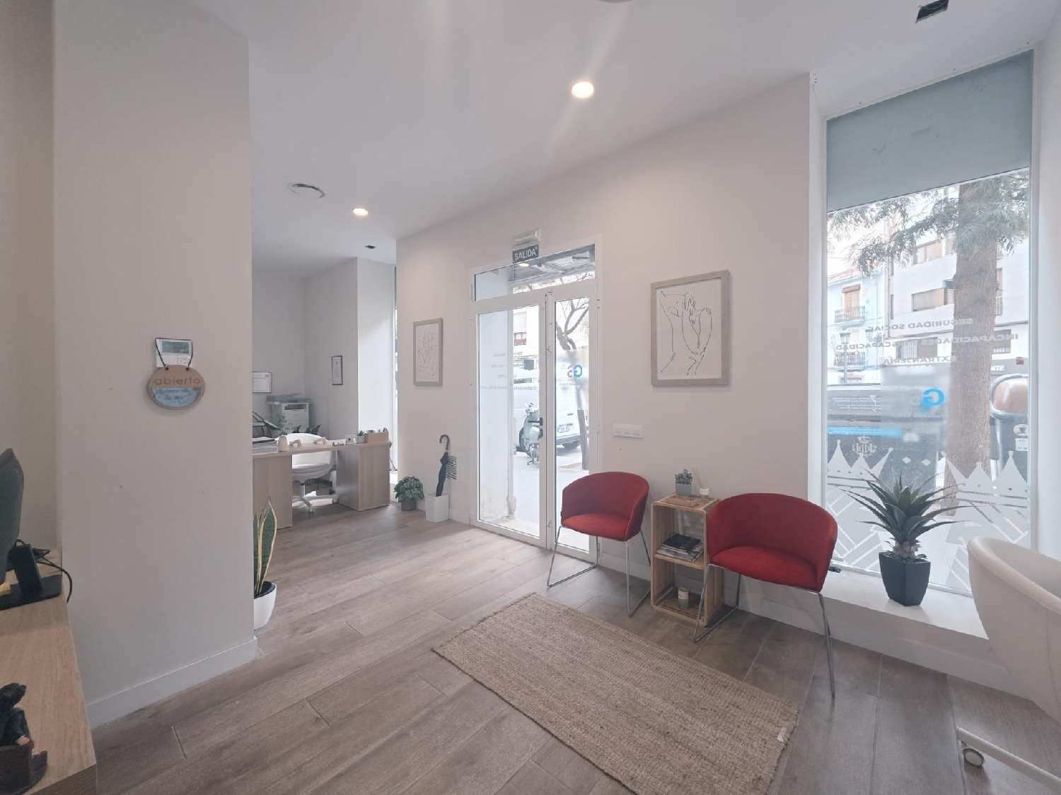  till salu lokal Valencia De Las Torres Campiña Sur 2