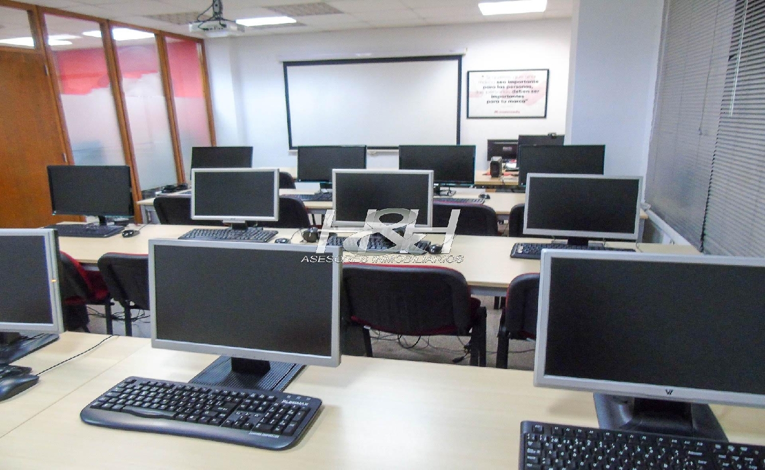  à vendre local commercial Valencia De Las Torres Campiña Sur 7