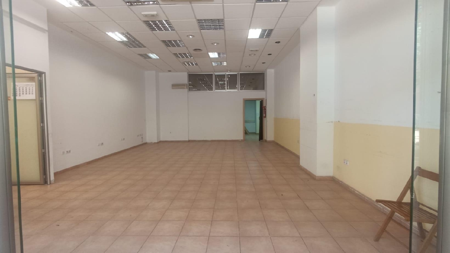  te koop bedrijfsruimte Valencia De Las Torres Campiña Sur 2