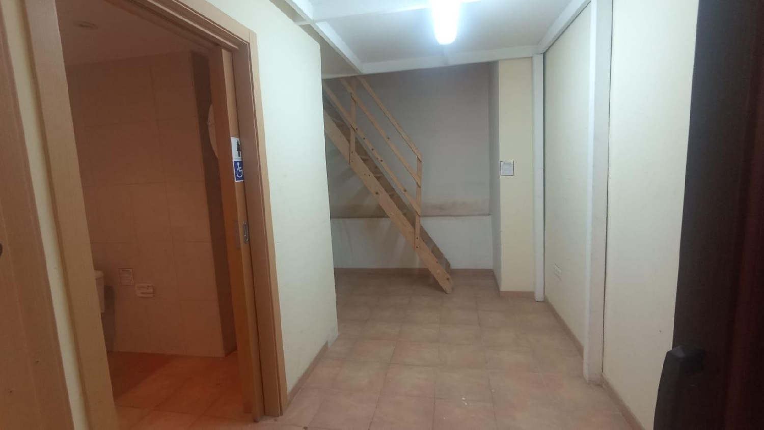  te koop bedrijfsruimte Valencia De Las Torres Campiña Sur 8