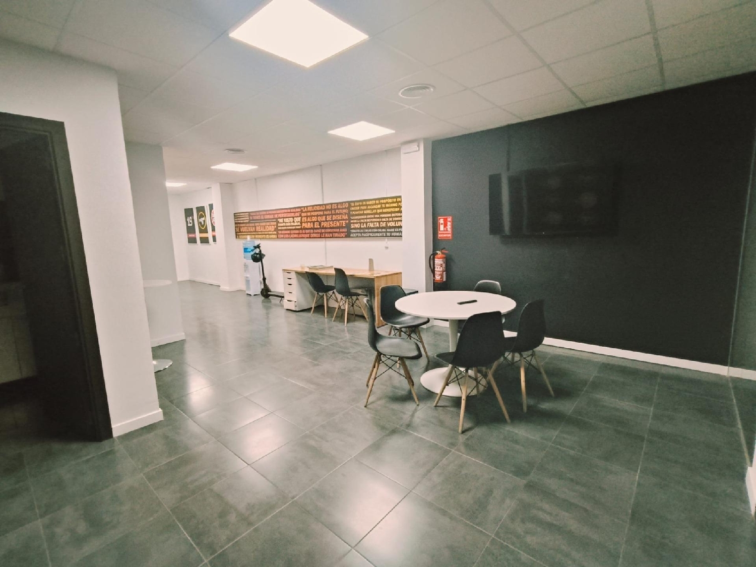  te koop bedrijfsruimte Valencia De Las Torres Campiña Sur 2