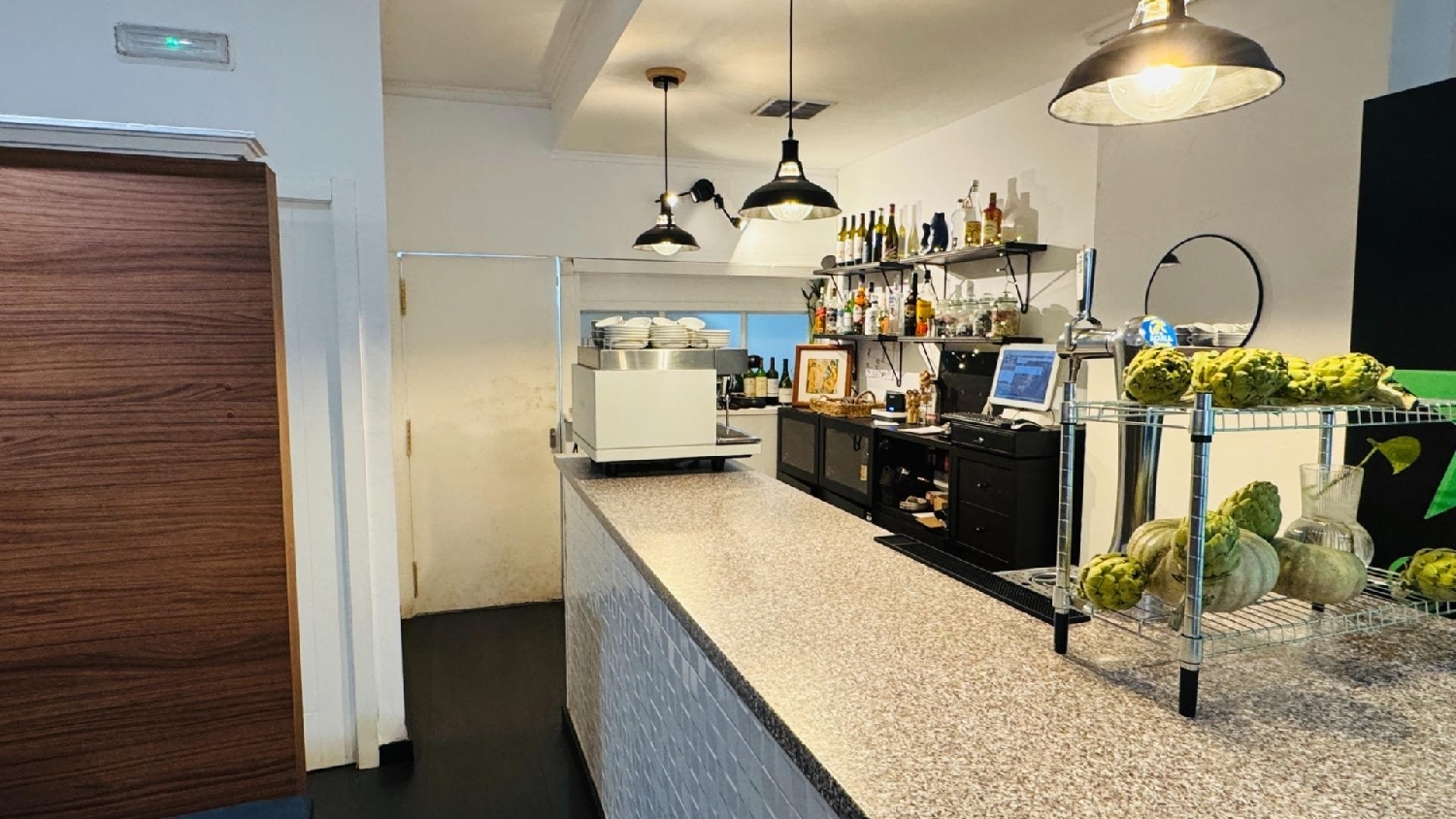  till salu lokal Valencia De Las Torres Campiña Sur 3