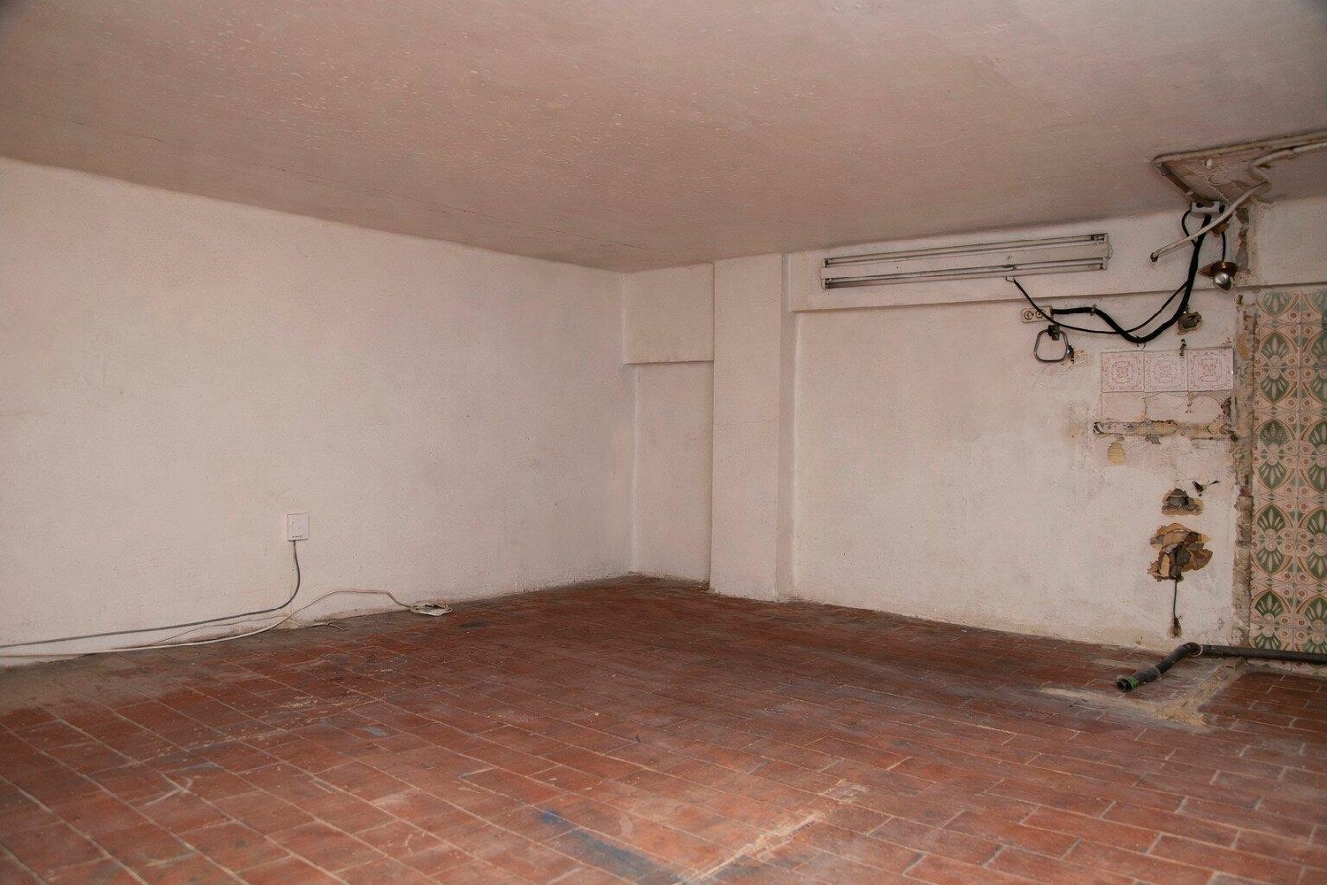 à vendre local commercial Valencia De Las Torres Campiña Sur 8