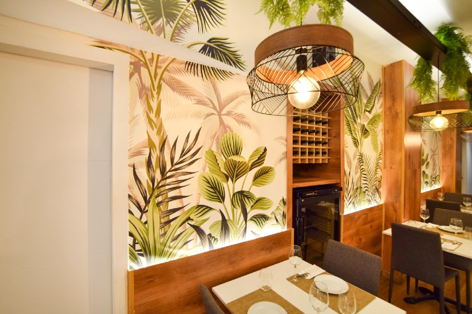 till salu lokal Valencia De Las Torres Campiña Sur 5