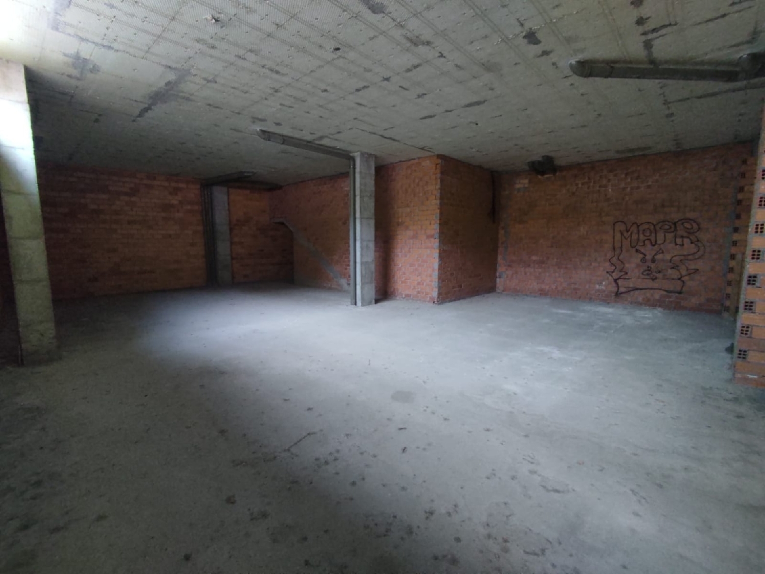  à vendre local commercial Vigobo Barcala 8