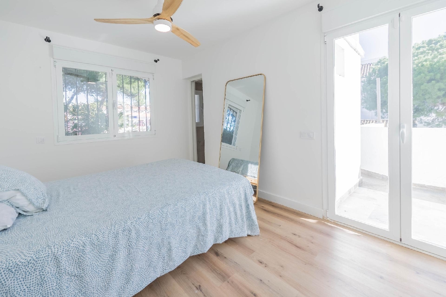 till salu parhus Calahonda Costa Del Sol Occidental 8