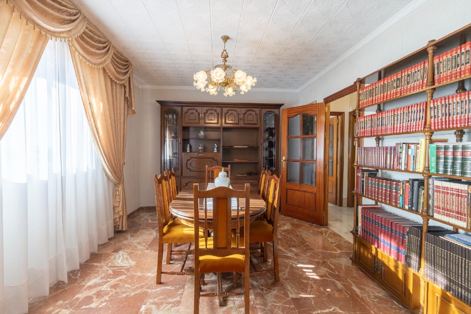 te koop twee-onder-een-kapwoning Jun Vega De Granada 7