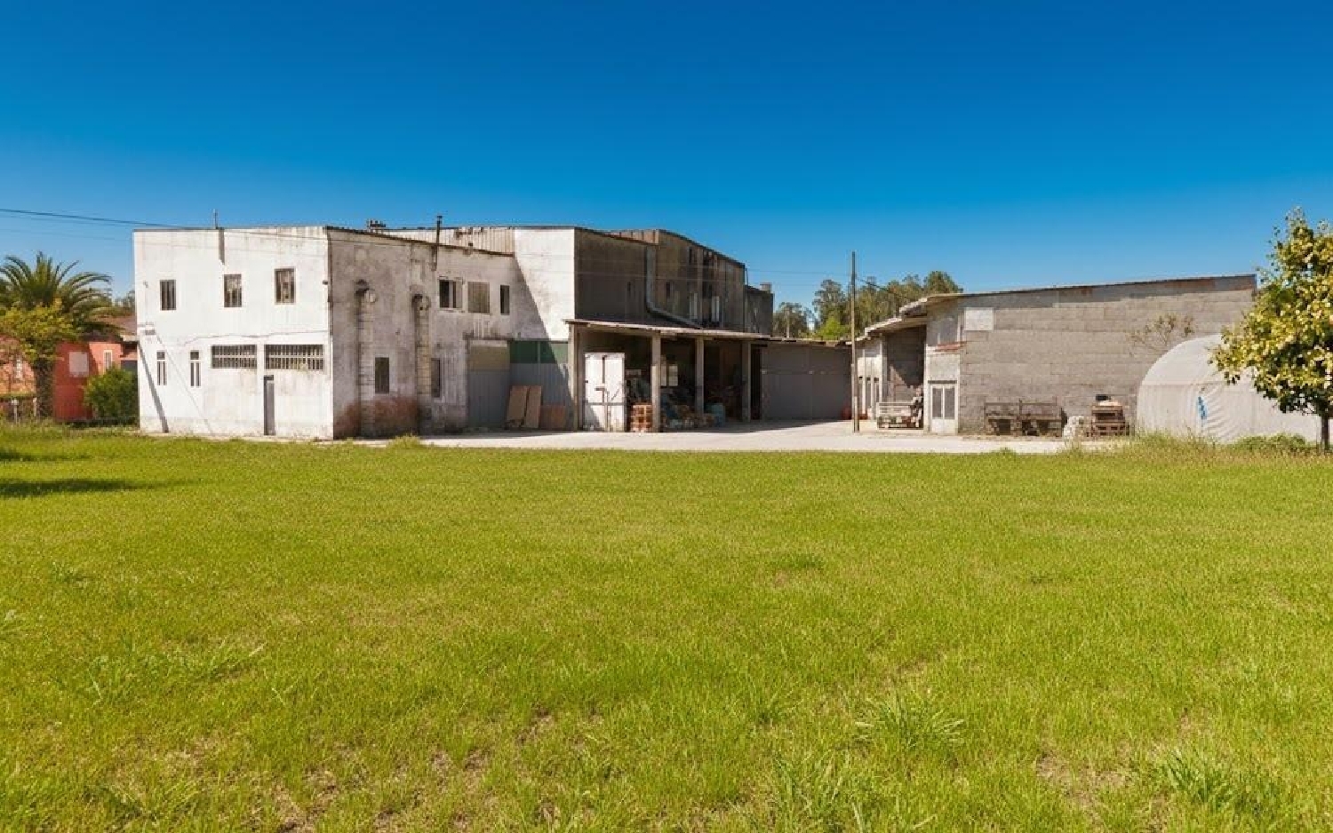  till salu butik Cuntis Caldas 1