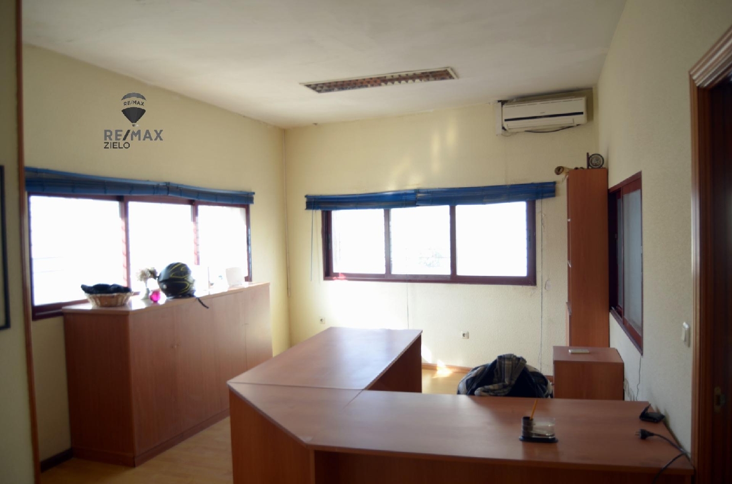  for sale shop Valverde De Leganés Olienza 4