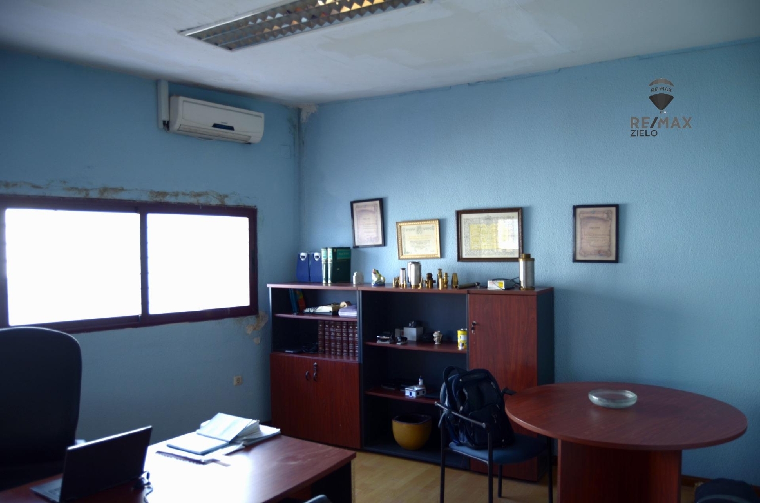  for sale shop Valverde De Leganés Olienza 8