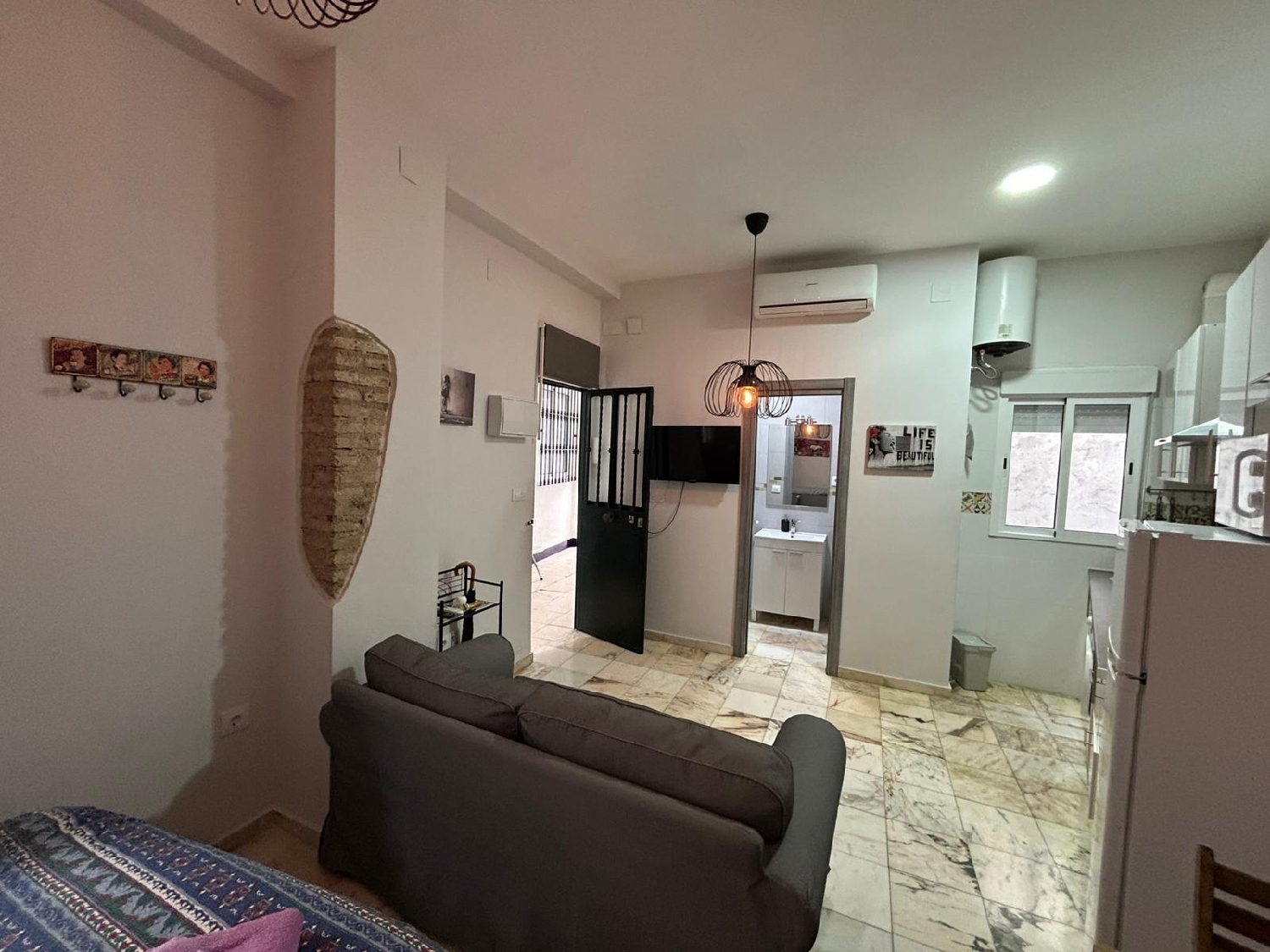 till salu enrumslägenhet Sevilla La Nueva Sur 3