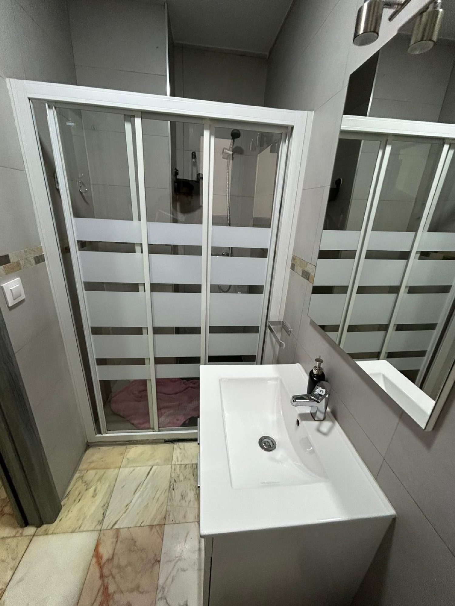 till salu enrumslägenhet Sevilla La Nueva Sur 6