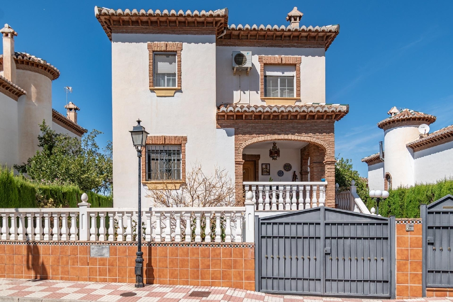 till salu villa La Zubia Vega De Granada 5