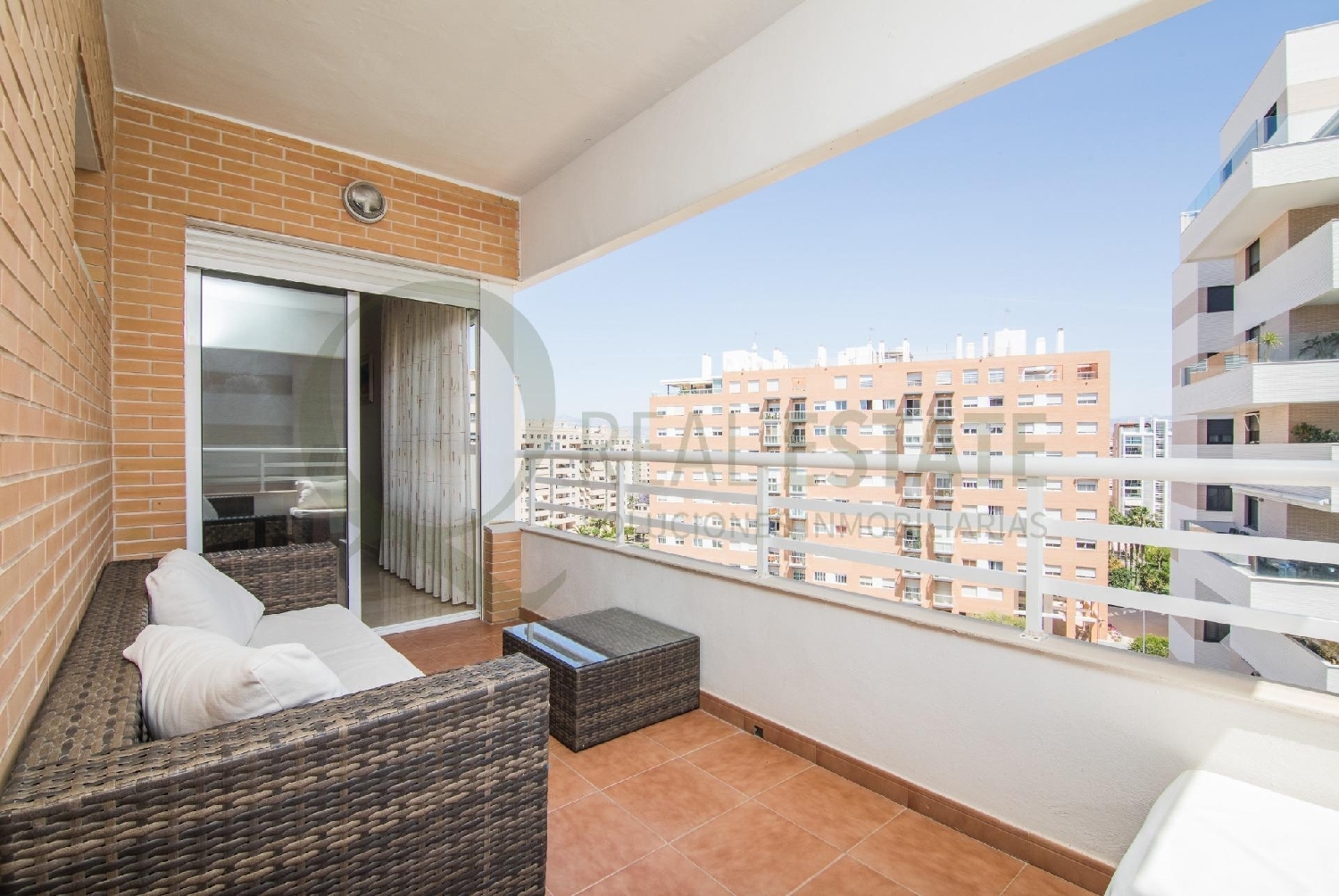  till salu lägenhet Alicante Centro 03001 Alacantí 2