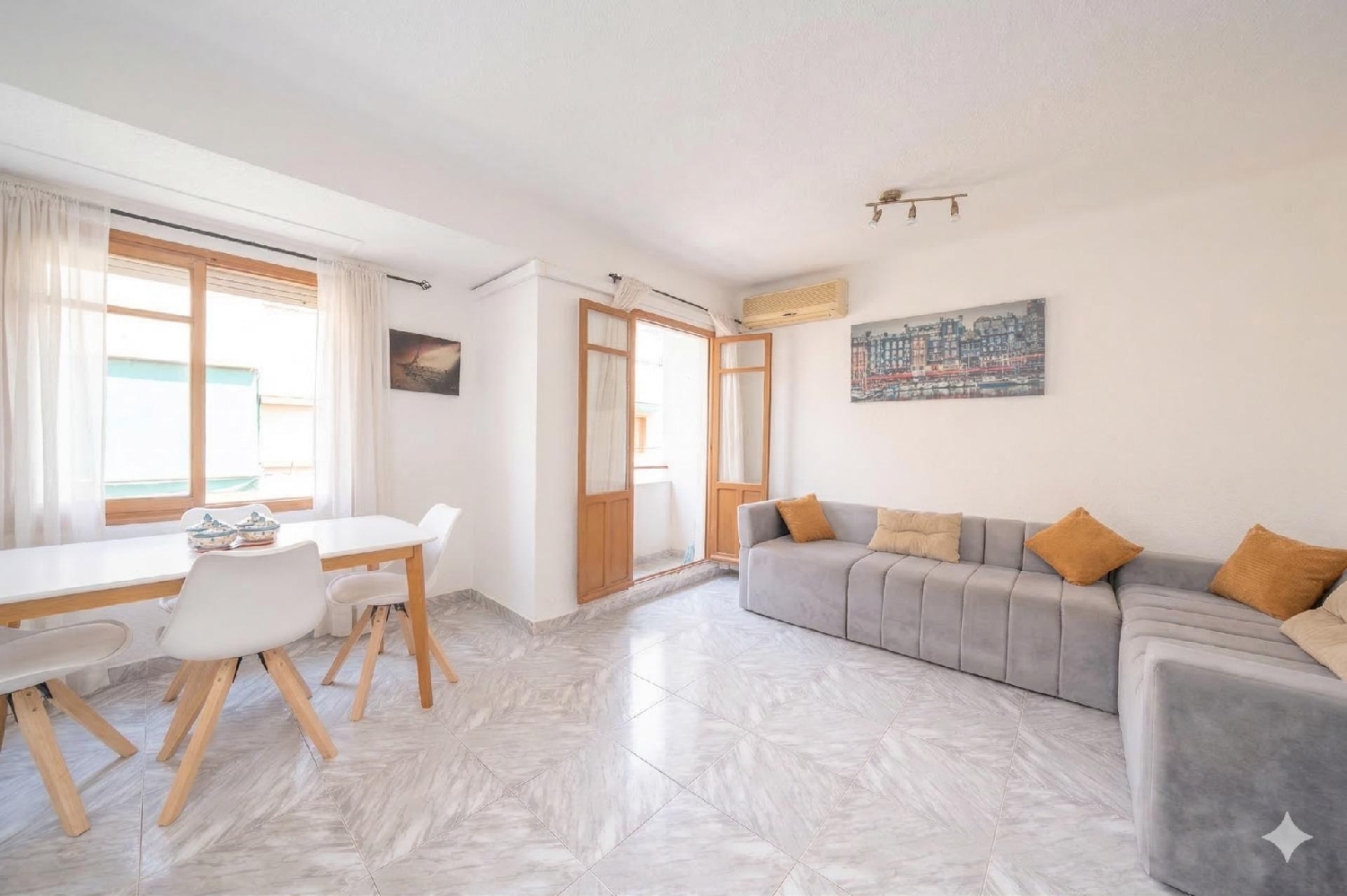  till salu lägenhet Alicante Centro 03001 Alacantí 3