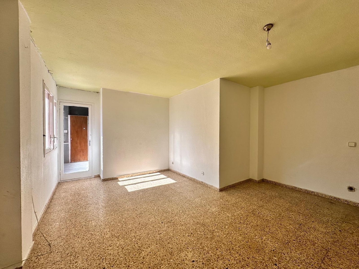  for sale apartment Barriada Les Tres Creus Bages 1