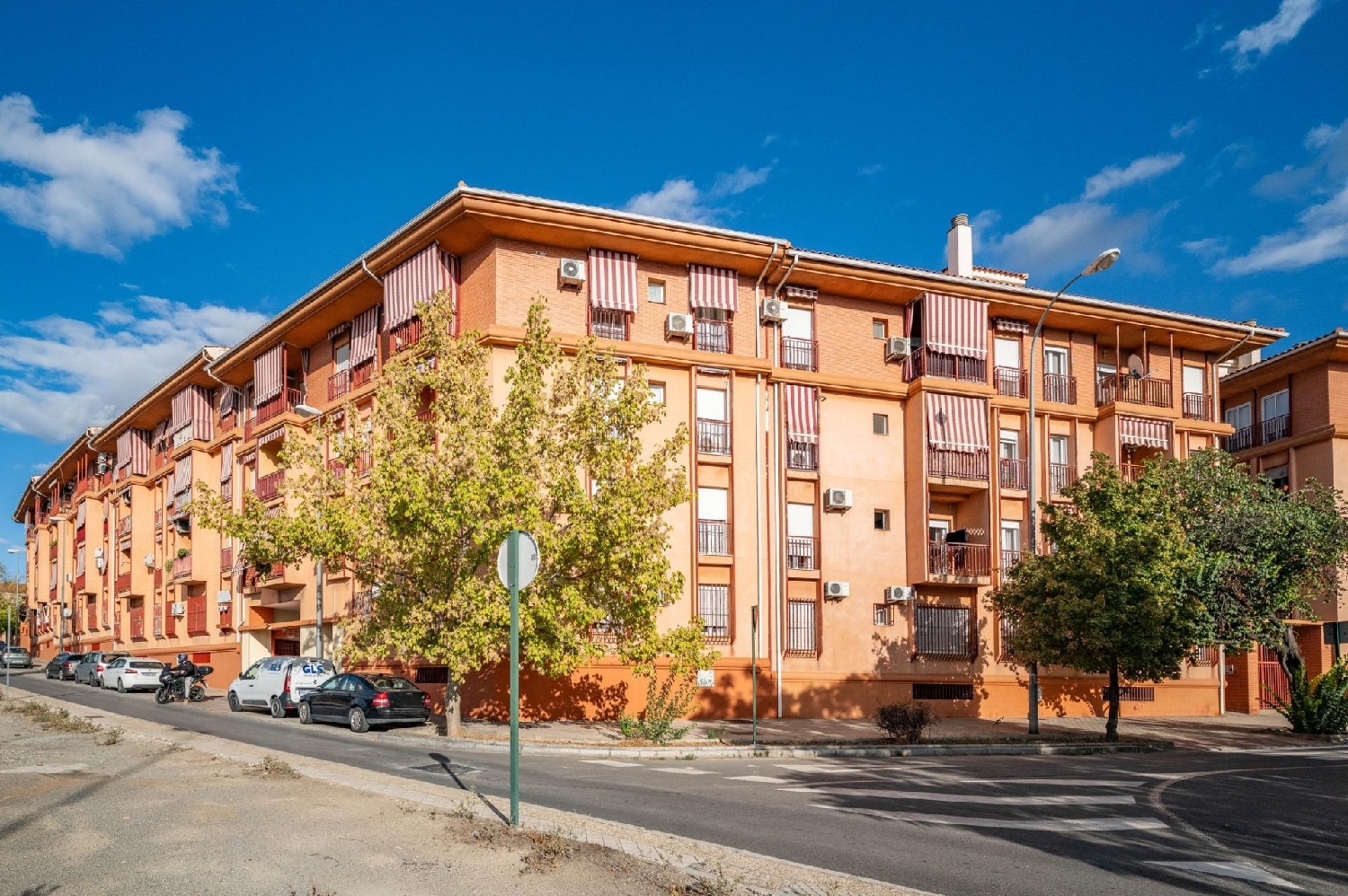  till salu lägenhet Barrio De Granada Alacantí 1