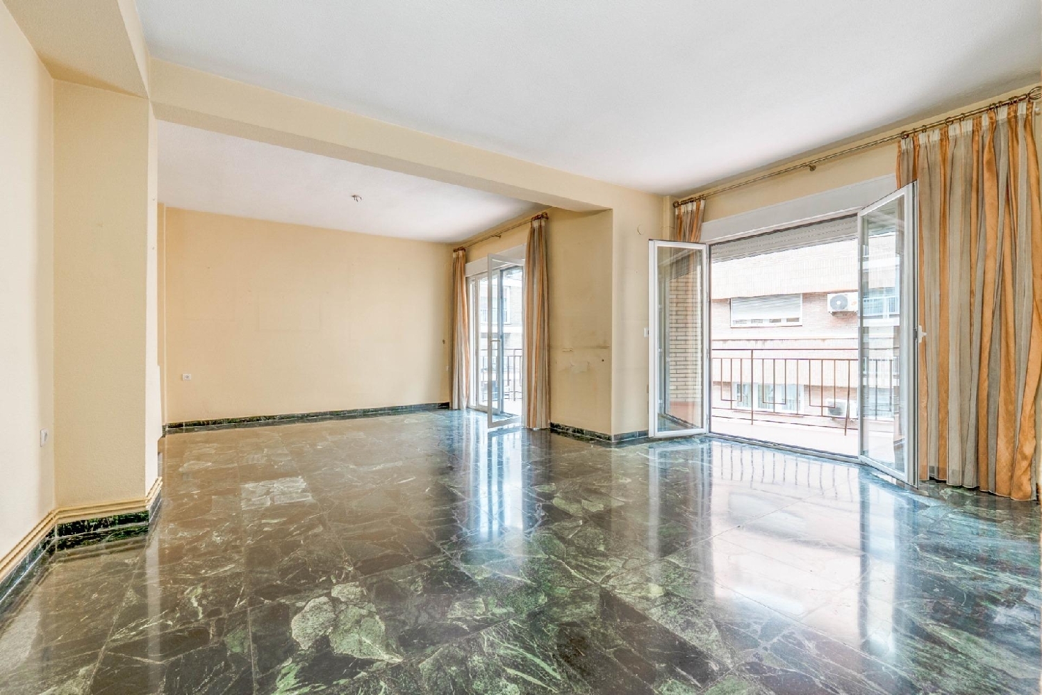 kaufen Wohnung Barrio De Granada Alacantí 1